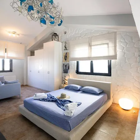 Pelagos Paradise Seafront By Kottas شقة *