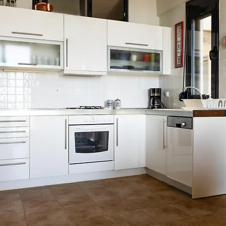 Pelagos Paradise Seafront By Kottas