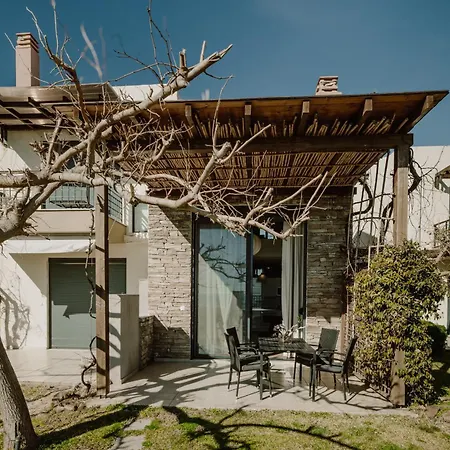 Pelagos Paradise Seafront By Kottas