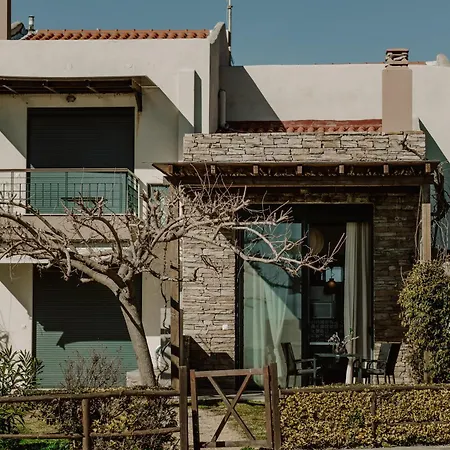 Pelagos Paradise Seafront By Kottas * Kalamítsion