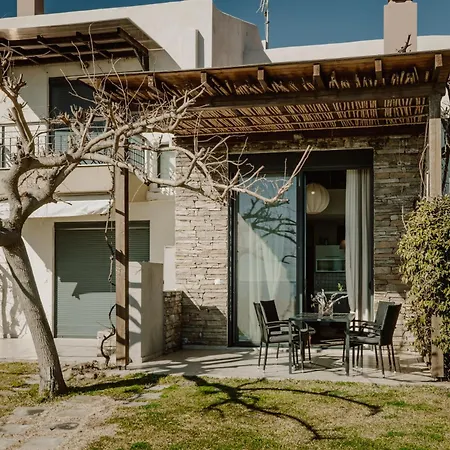 Pelagos Paradise Seafront By Kottas *